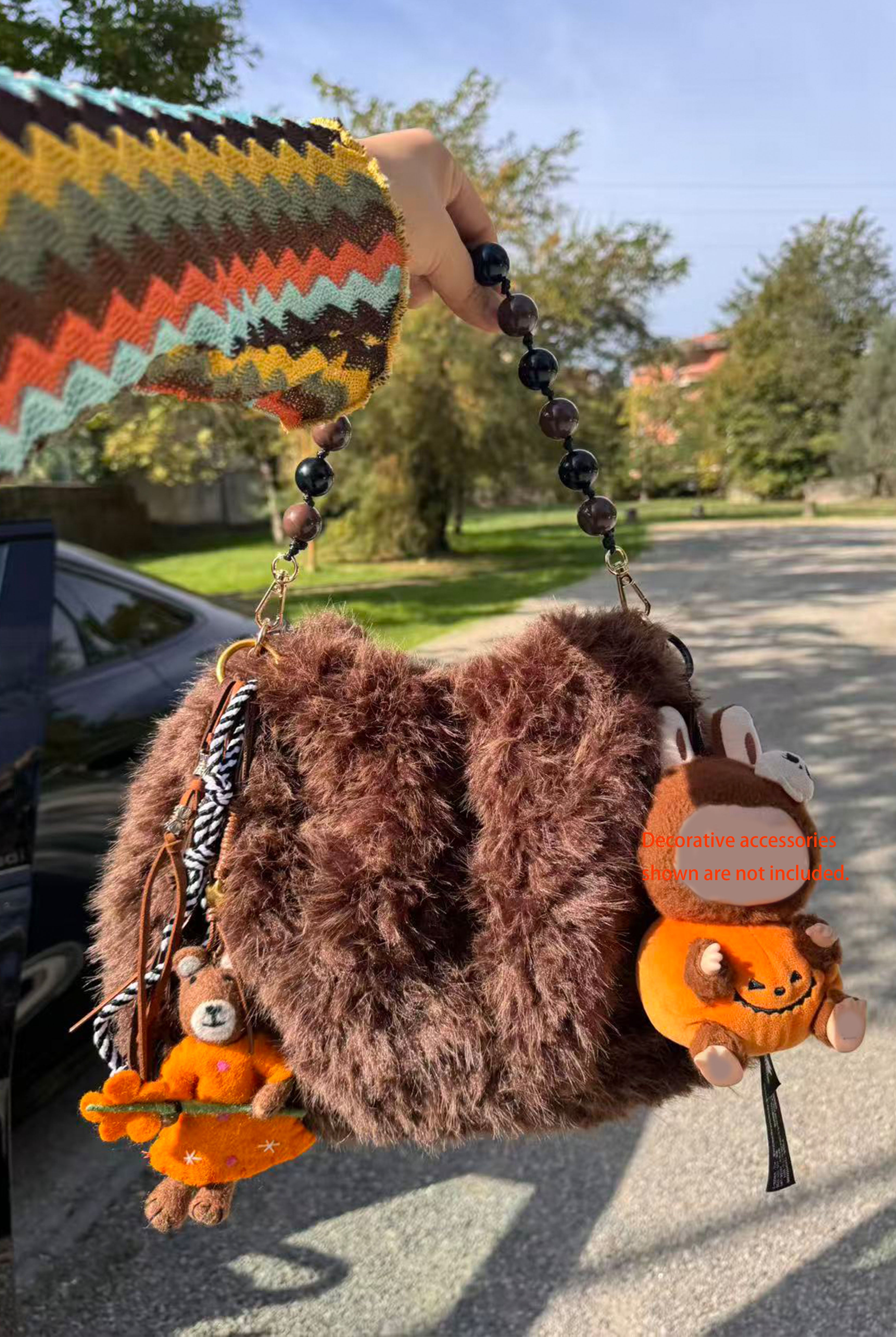 Borsa a tracolla con coulisse e manici in perline Teddy Bouclé