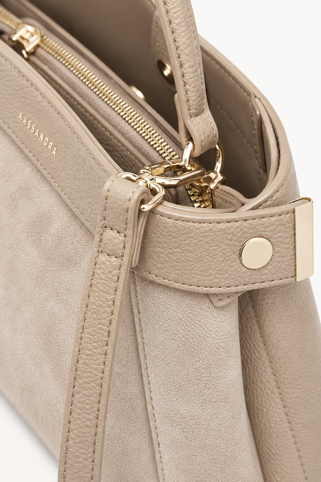 Borsa a mano effetto scamosciato con fascia decorativa Beige