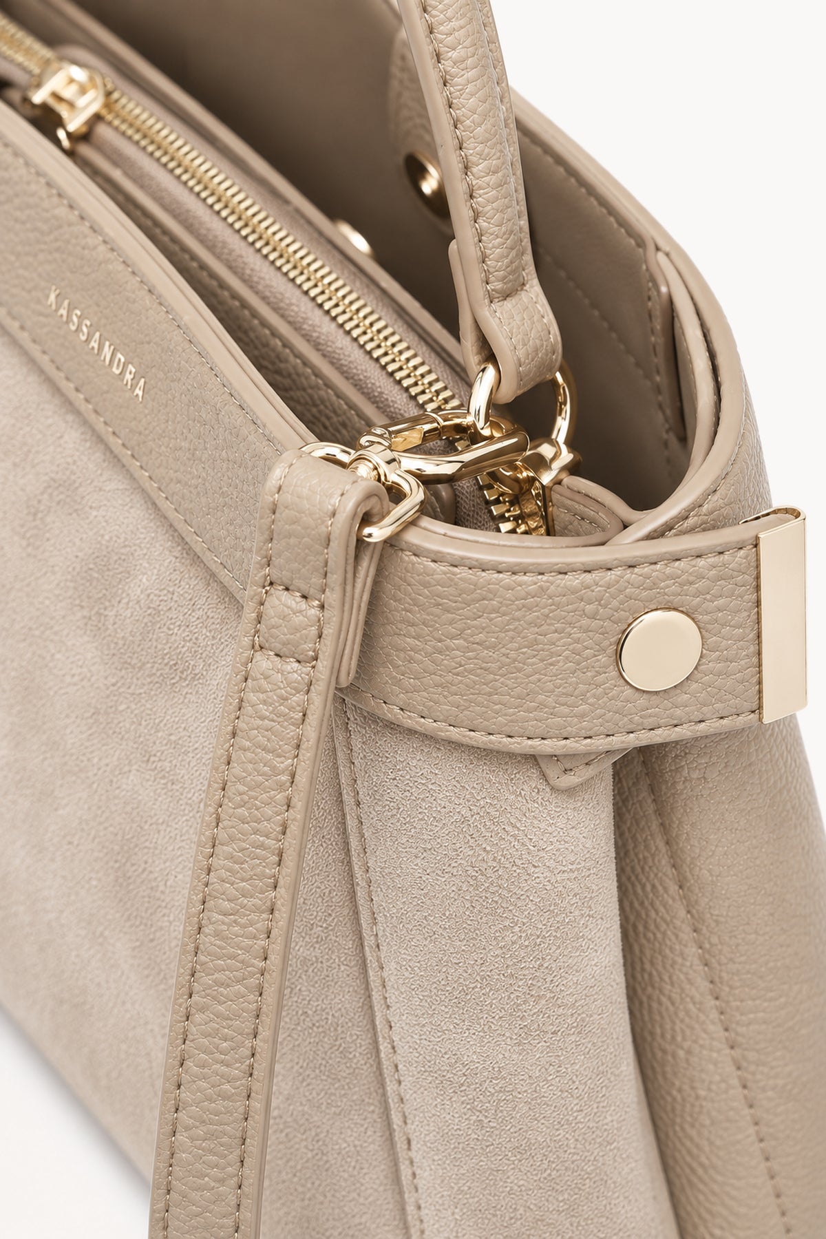 Borsa a mano effetto scamosciato con fascia decorativa Beige